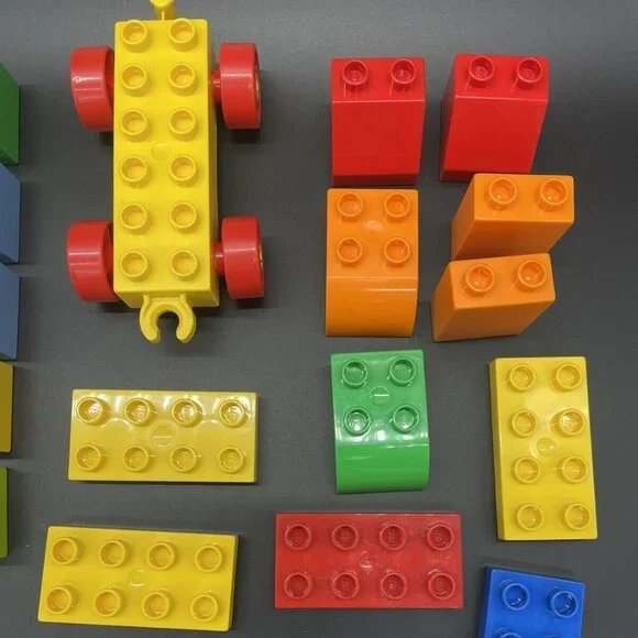 Lego Duplo Building Blocks Lot of 95 Pieces Flowers Vehicle Window Toddler Toys - Picture 5 of 10